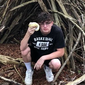 Meet your Posher, Evan